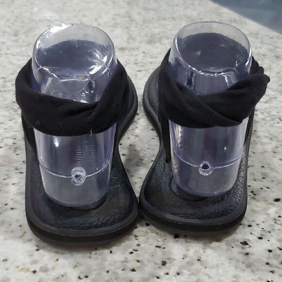 Sanuk womans black sandals,  size 7 - Picture 4 of 7